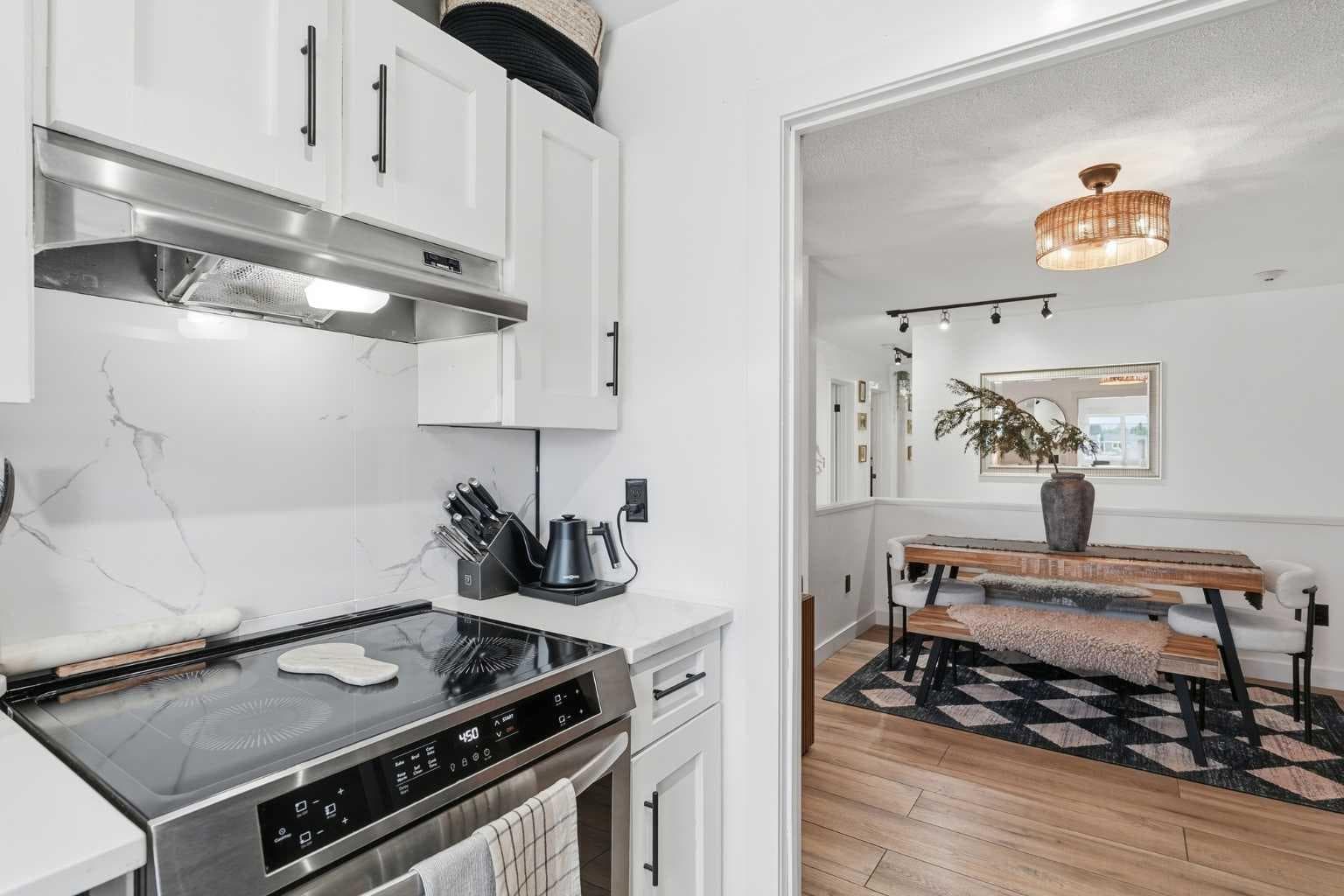 217, 335 Garry Crescent NE