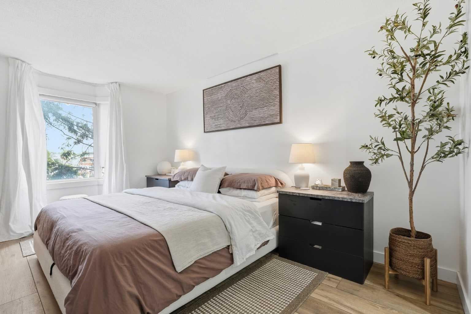 217, 335 Garry Crescent NE