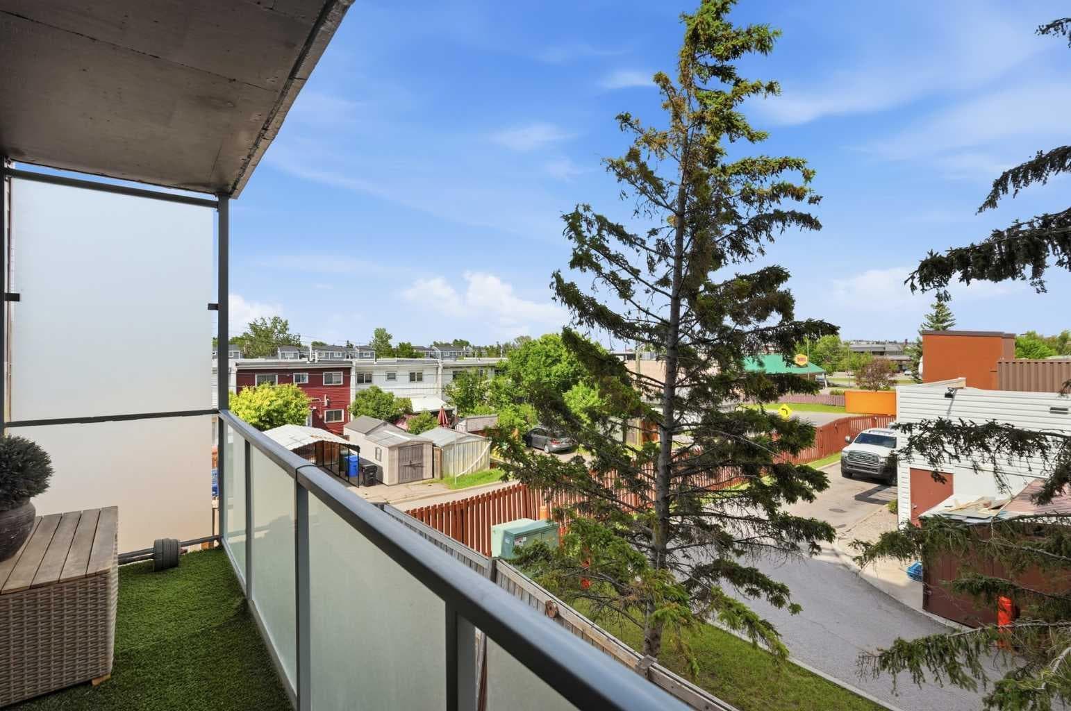 217, 335 Garry Crescent NE