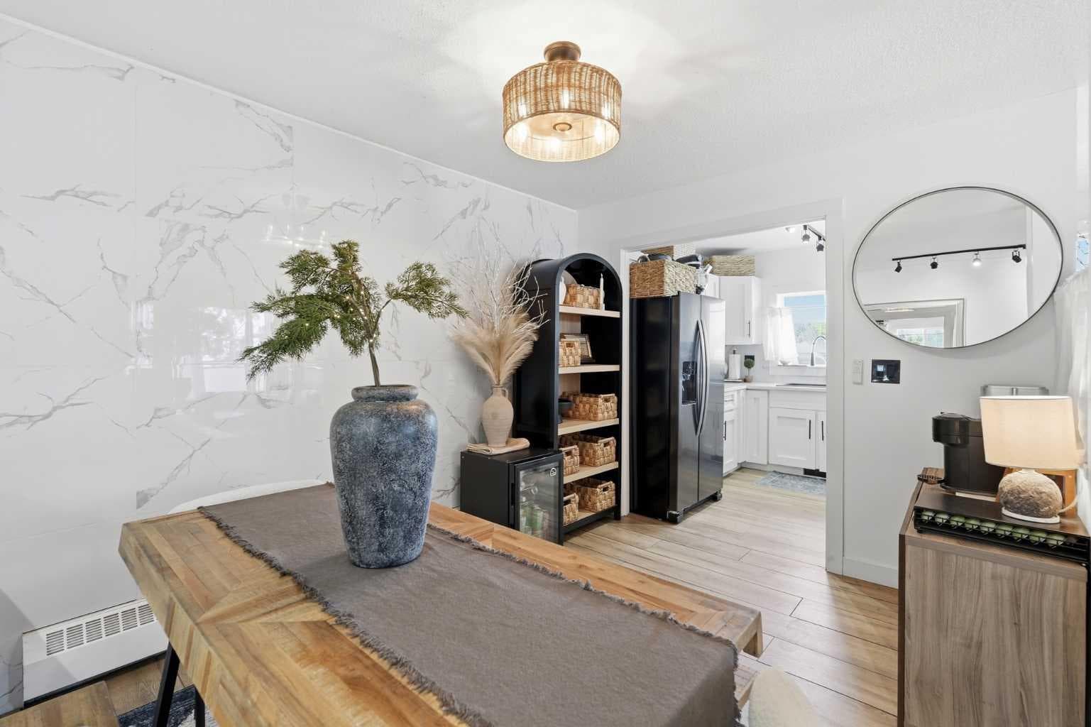 217, 335 Garry Crescent NE