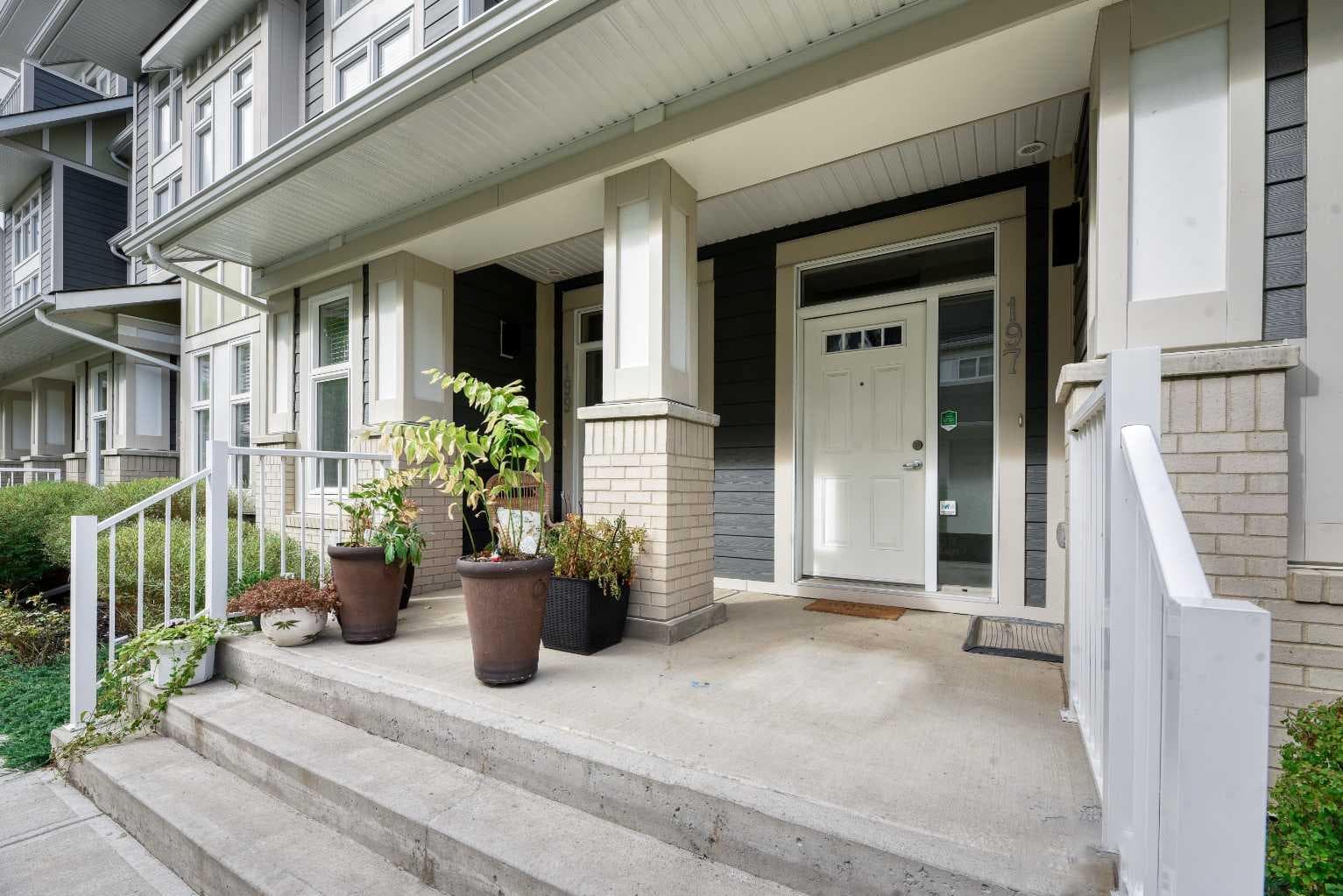 197 Silverado Plains Park SW