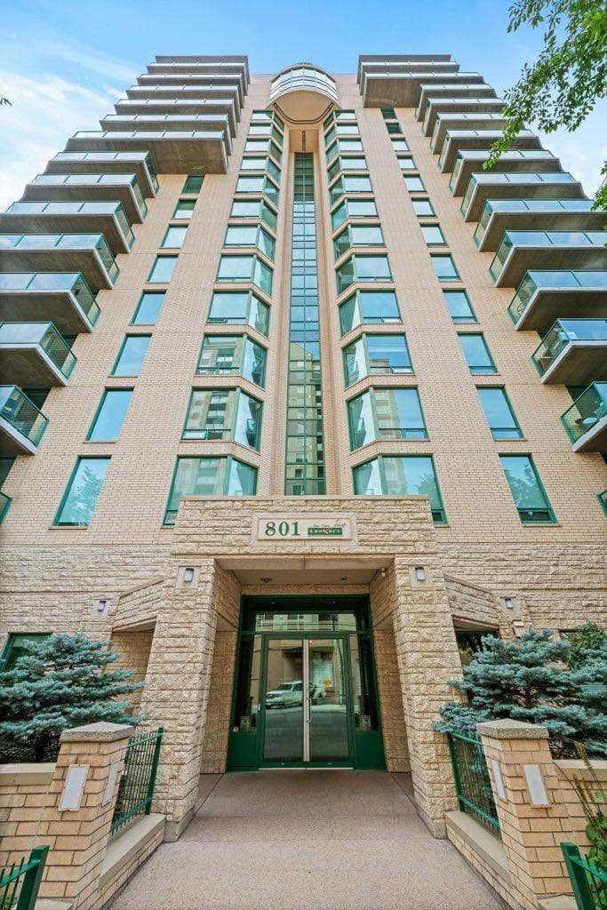 501, 801 2 Avenue SW
