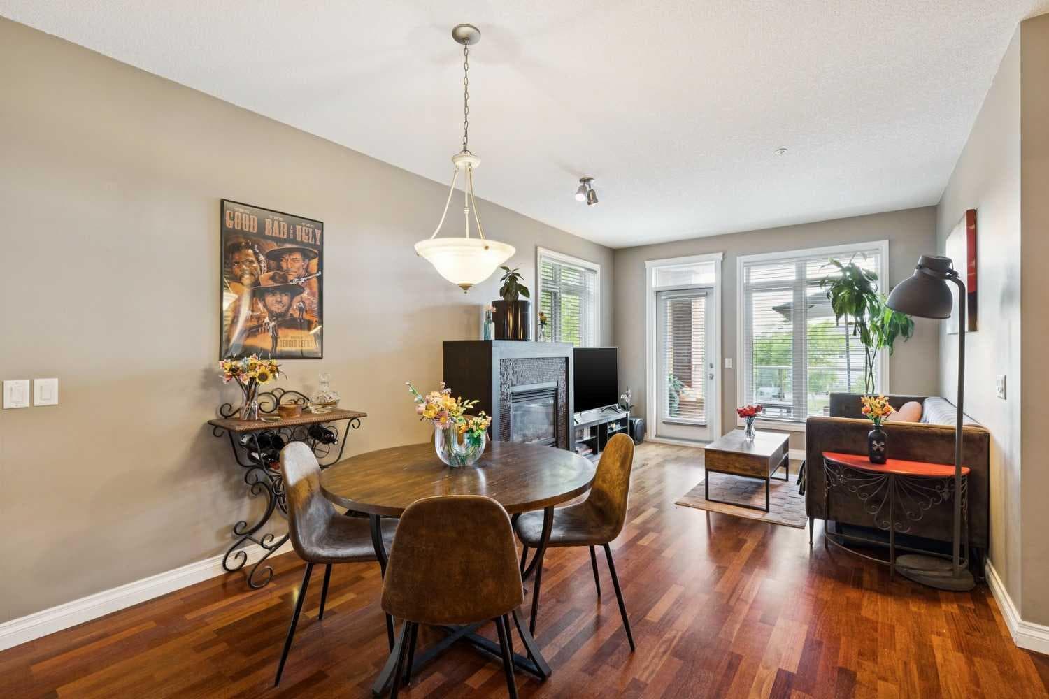 303, 10 Hemlock Crescent SW