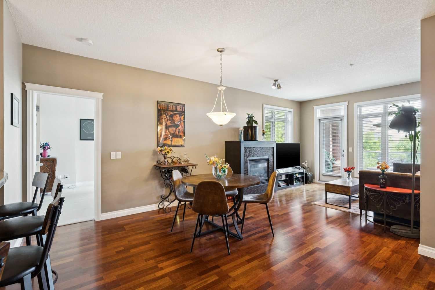 303, 10 Hemlock Crescent SW