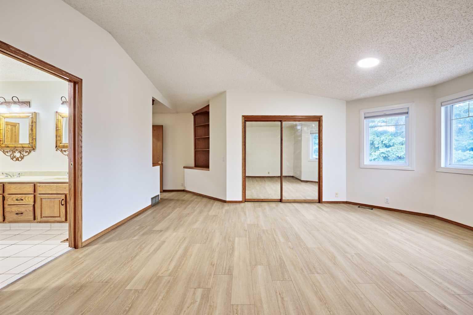 7 Suncastle Crescent SE