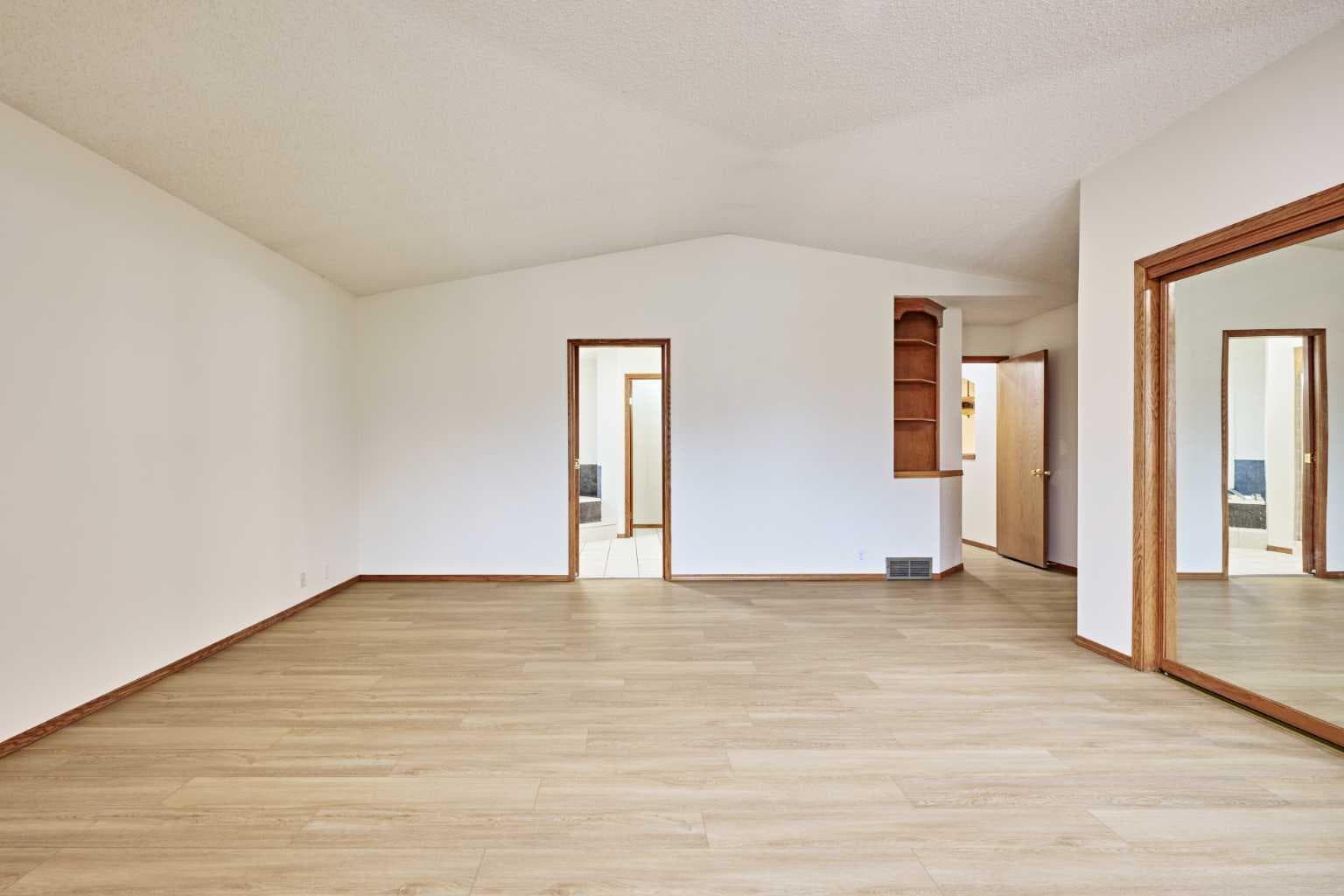 7 Suncastle Crescent SE