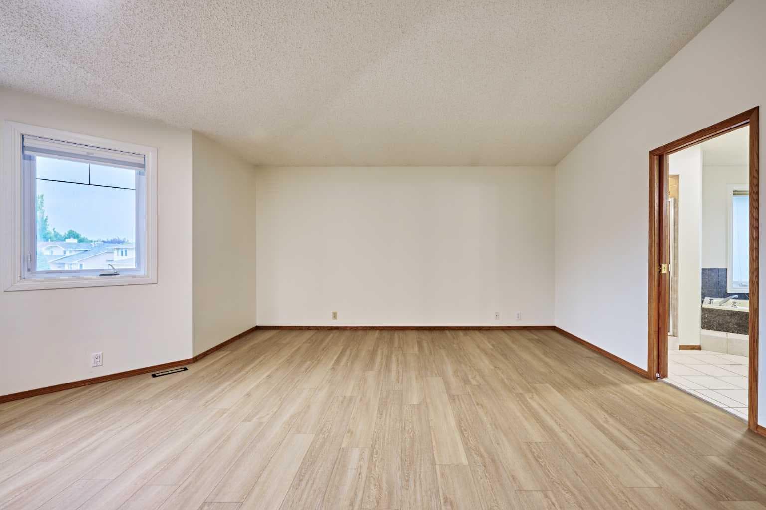7 Suncastle Crescent SE