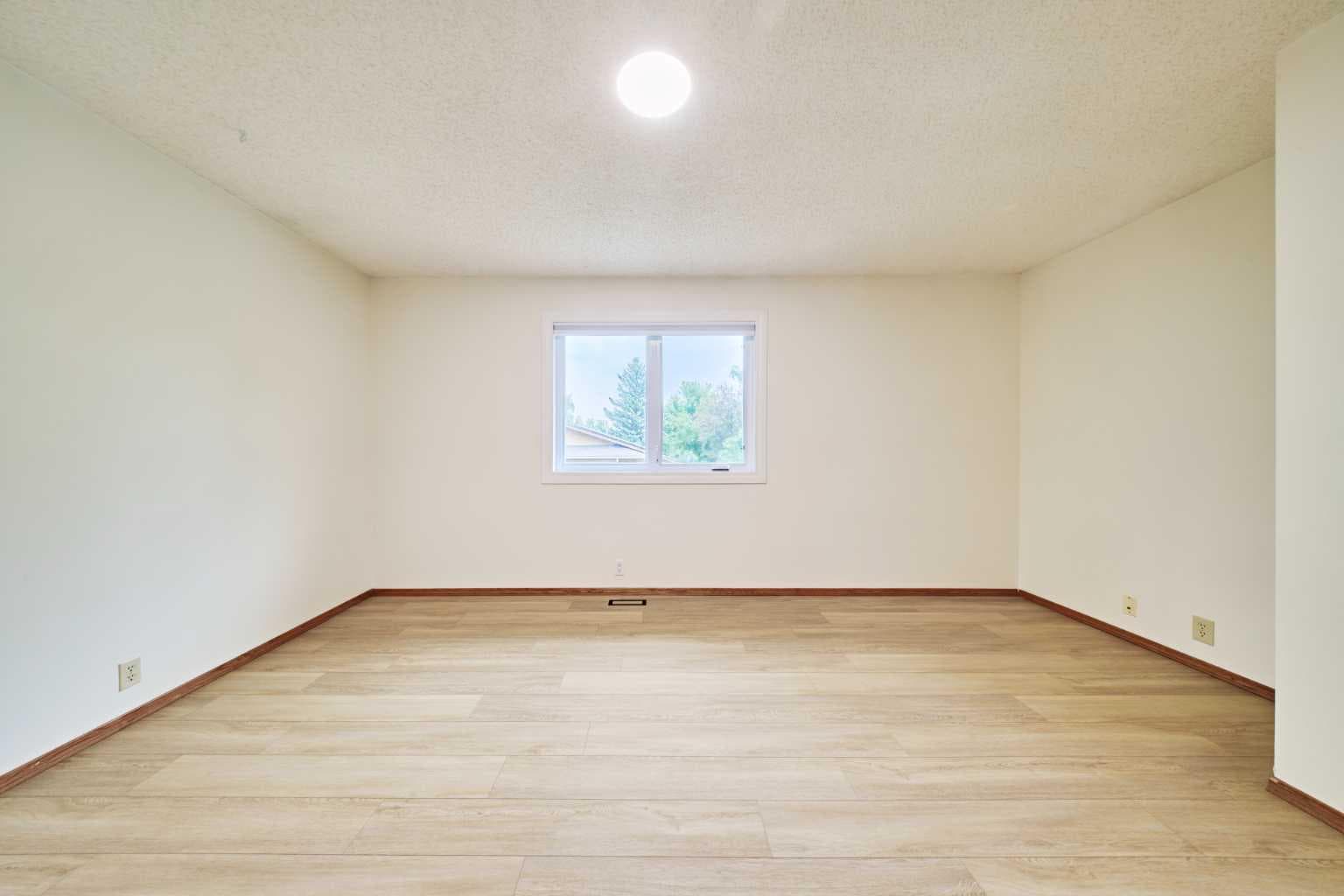 7 Suncastle Crescent SE