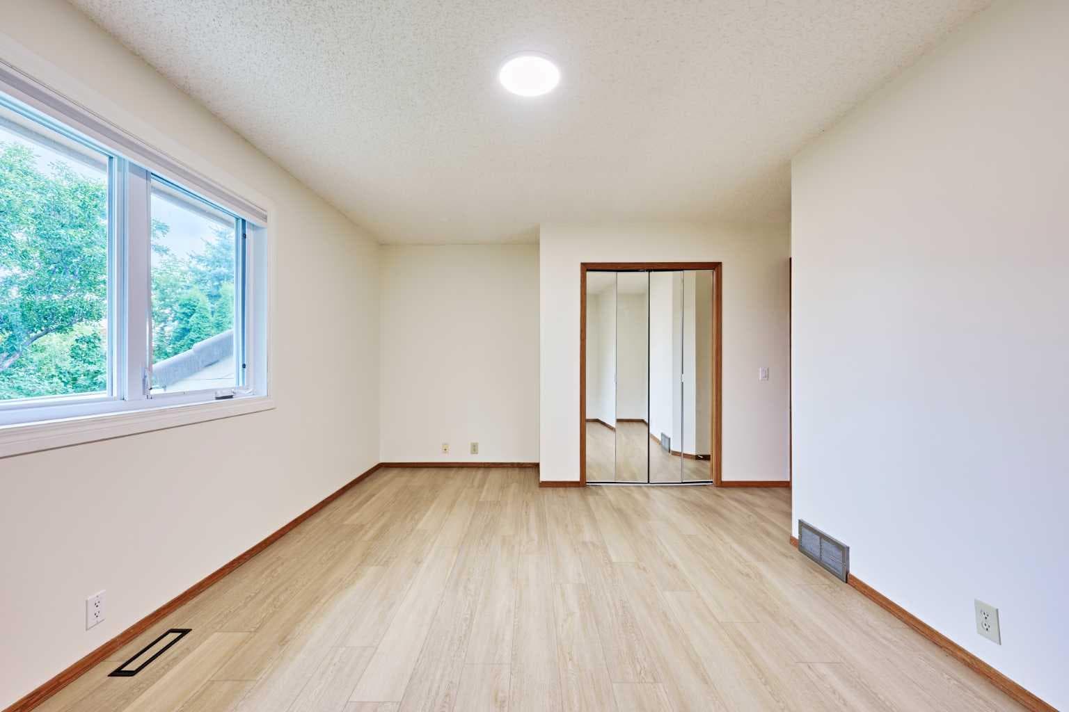 7 Suncastle Crescent SE