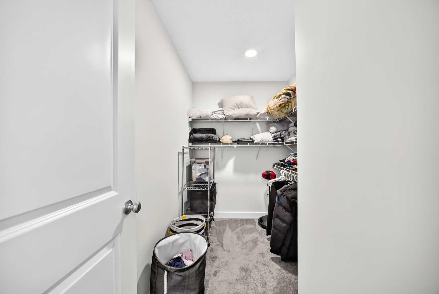 27 Belvedere Point SE