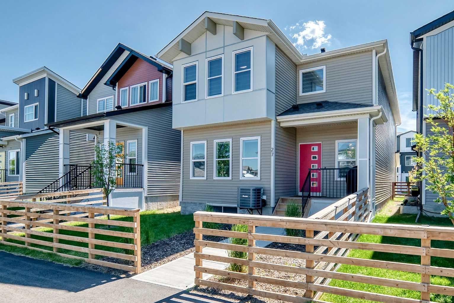 27 Belvedere Point SE