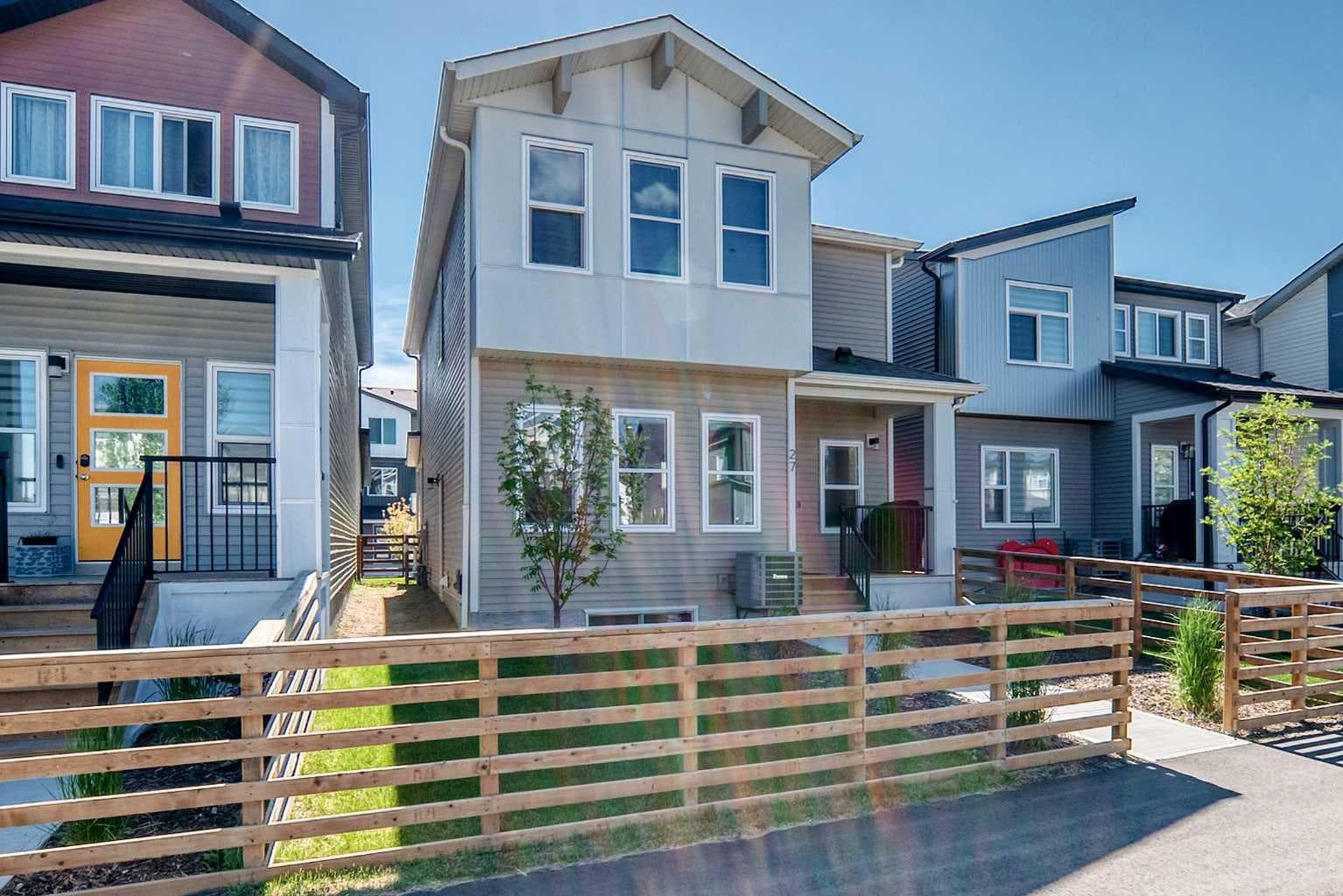 27 Belvedere Point SE