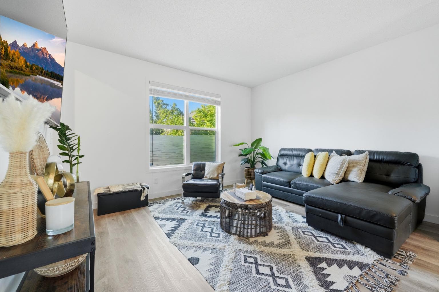 186 Silverado Boulevard SW