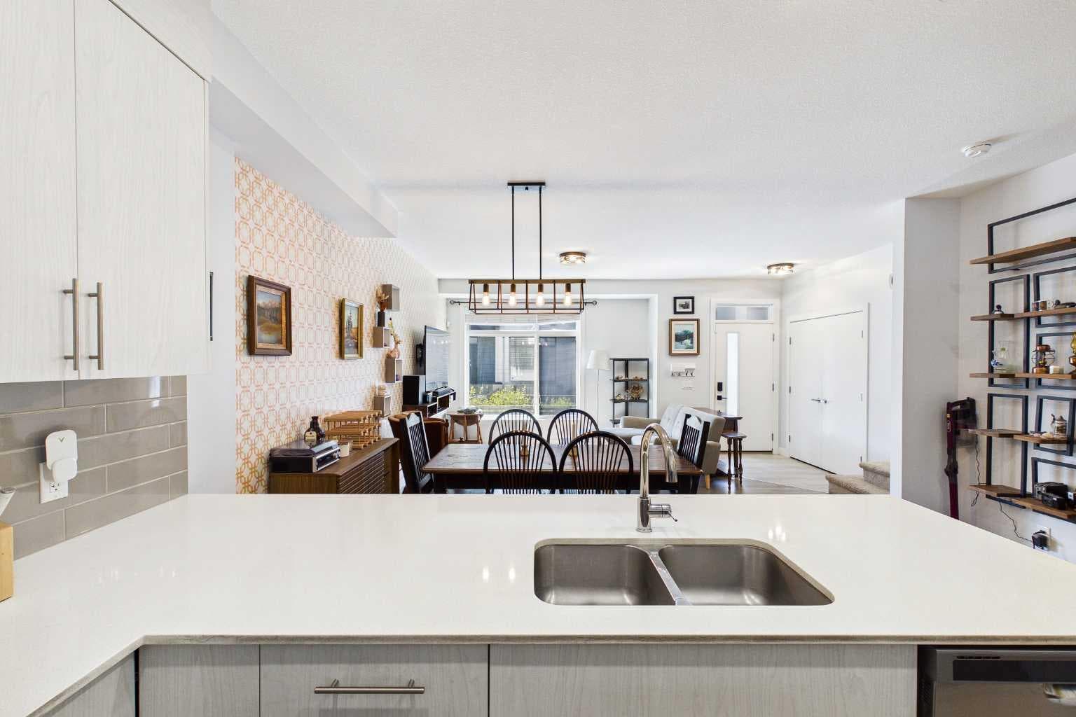 906 Sage Meadows Gardens NW
