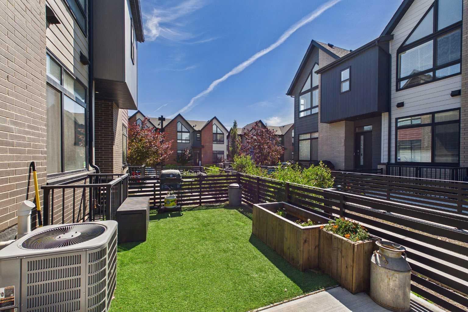 906 Sage Meadows Gardens NW