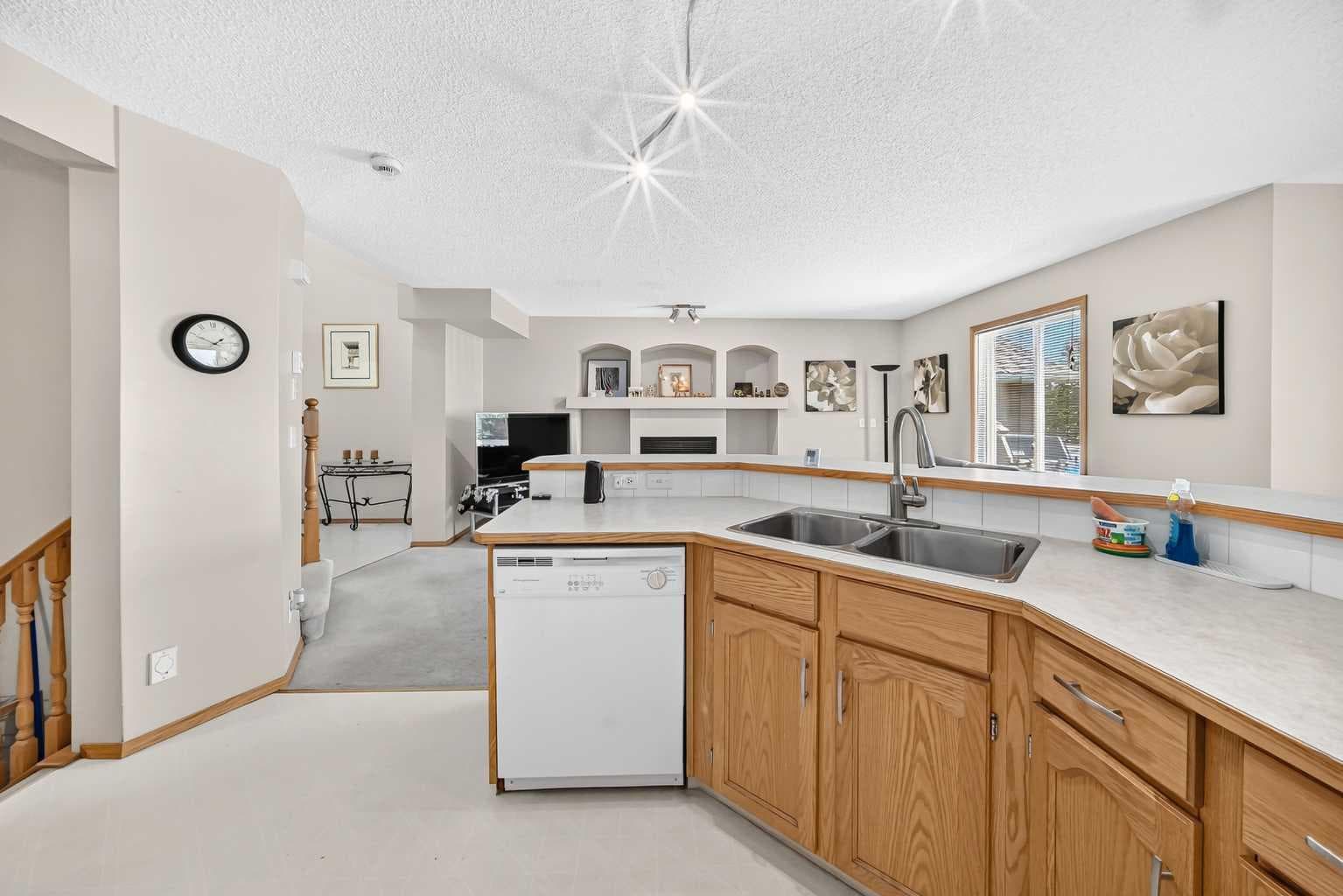 1210 Harvest Hills Drive NE