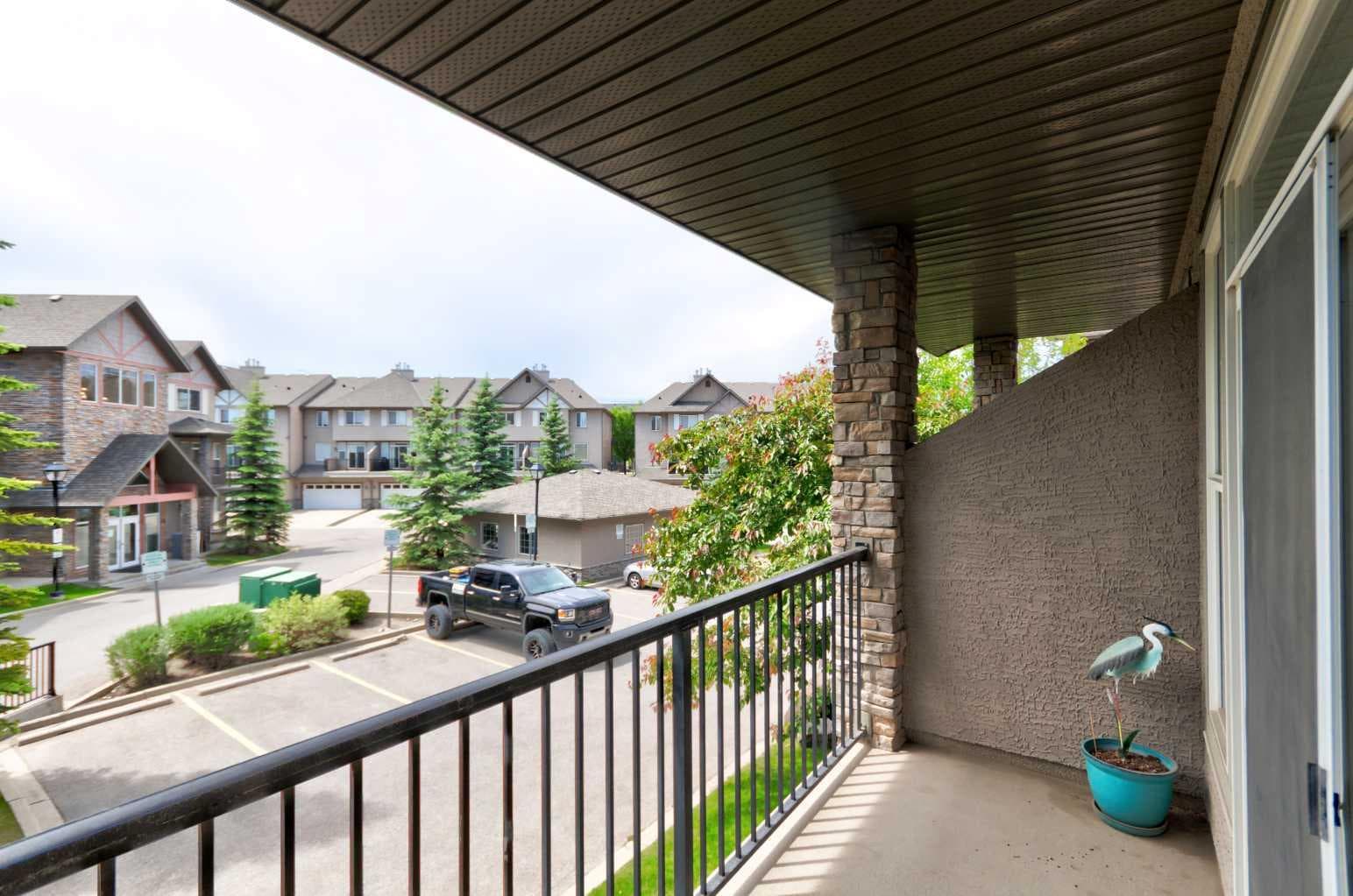 1222, 211 Aspen Stone Boulevard SW