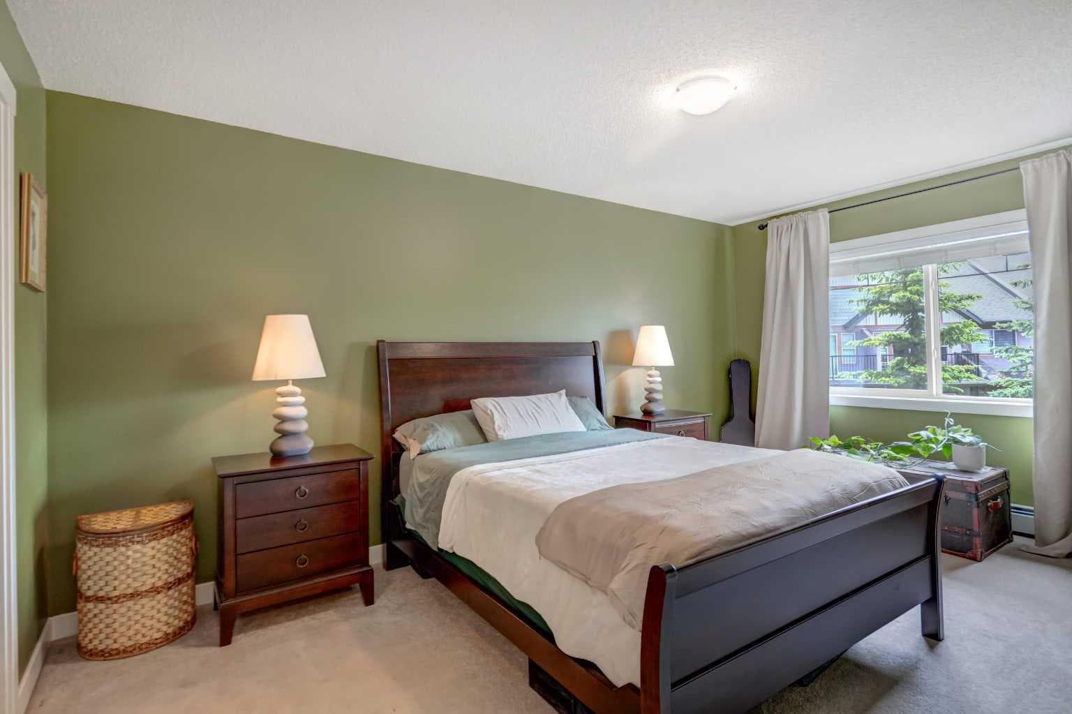 1222, 211 Aspen Stone Boulevard SW