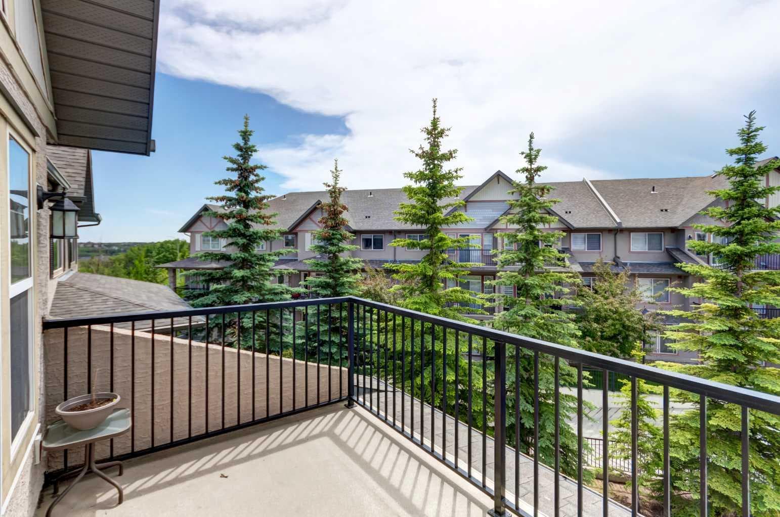 1222, 211 Aspen Stone Boulevard SW