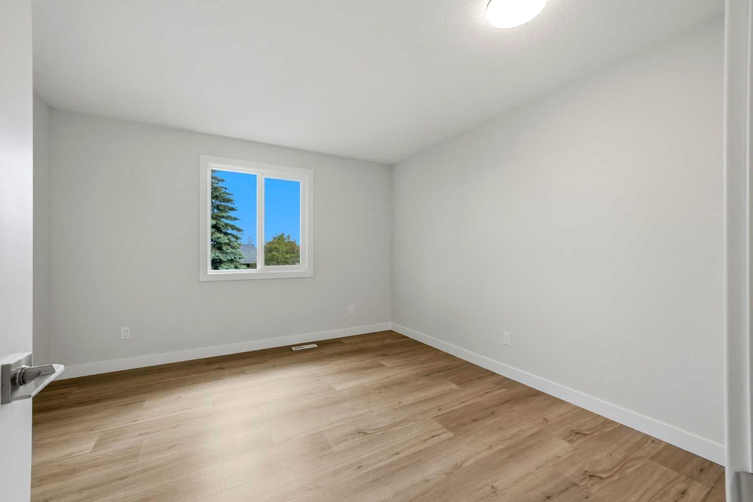 131 Fallswater Road NE
