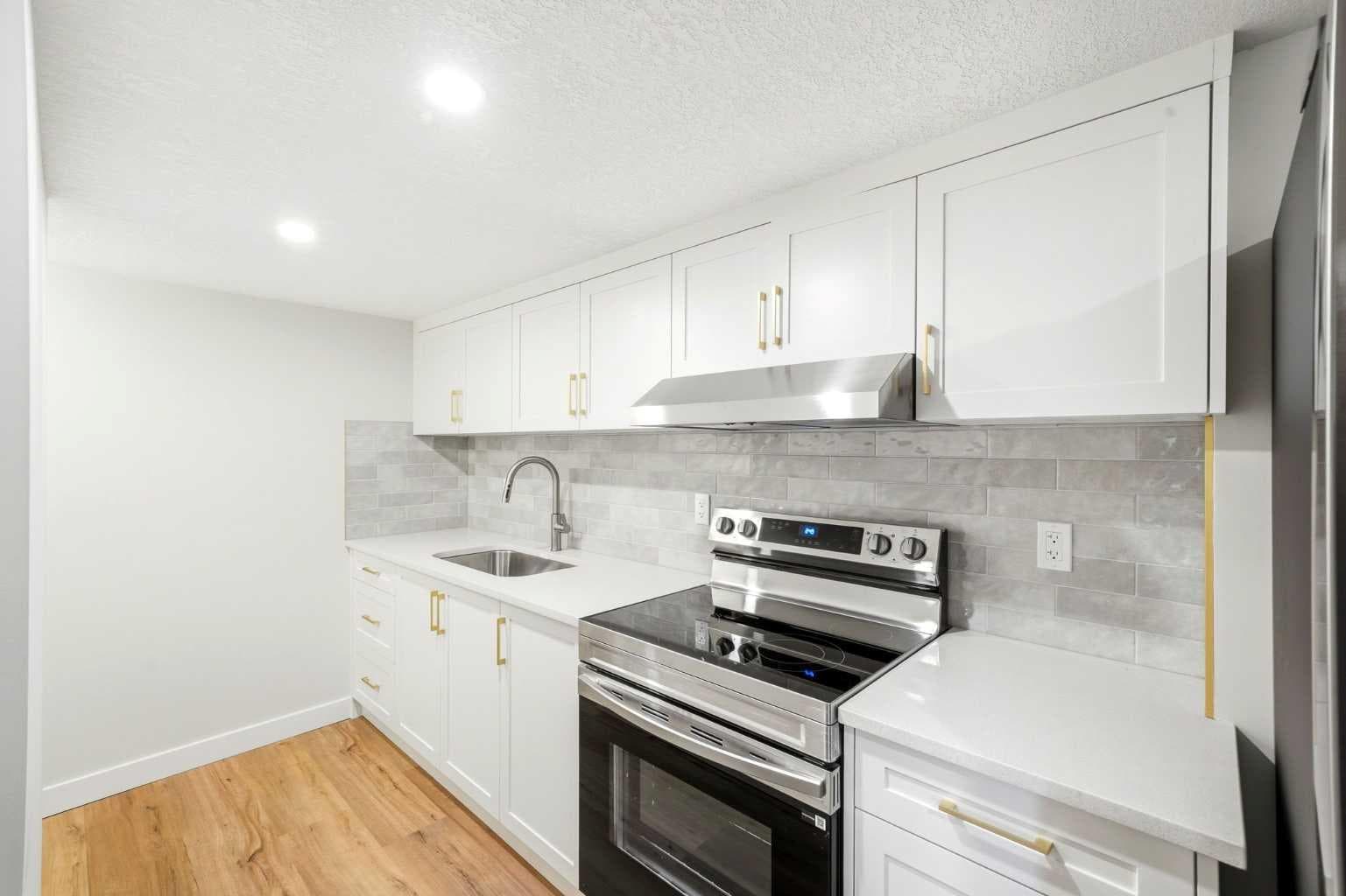 131 Fallswater Road NE