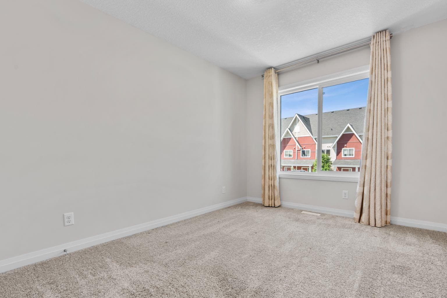 31 Red Embers Lane NE