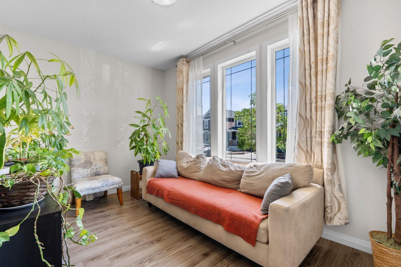 31 Red Embers Lane NE