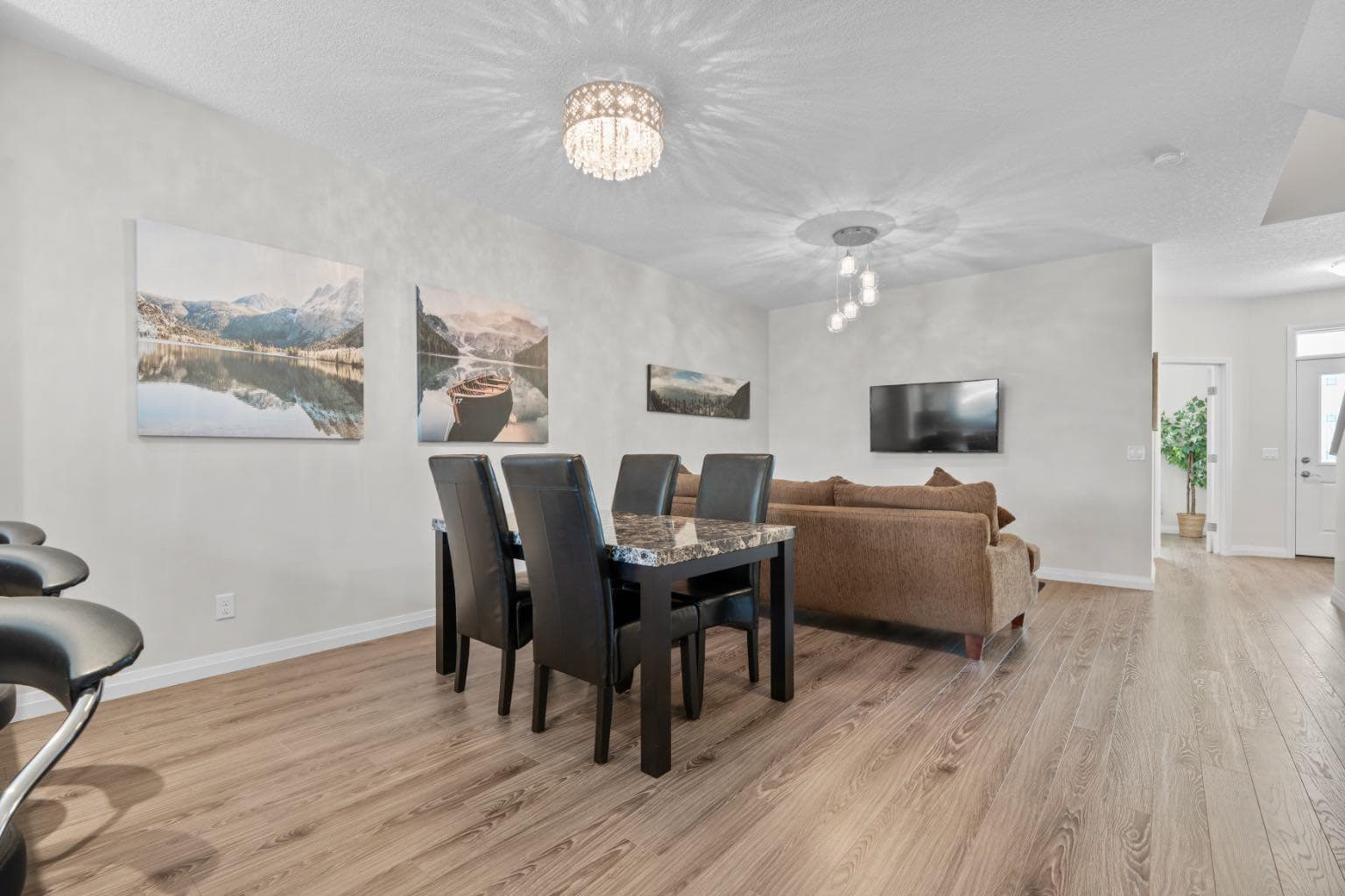 31 Red Embers Lane NE