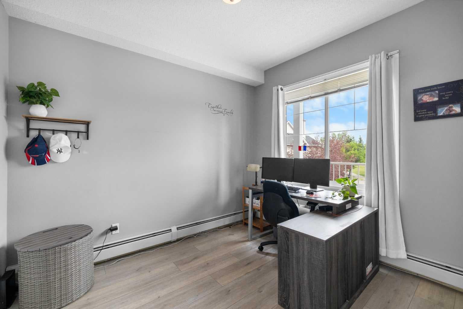 220, 8 Prestwick Pond Terrace SE