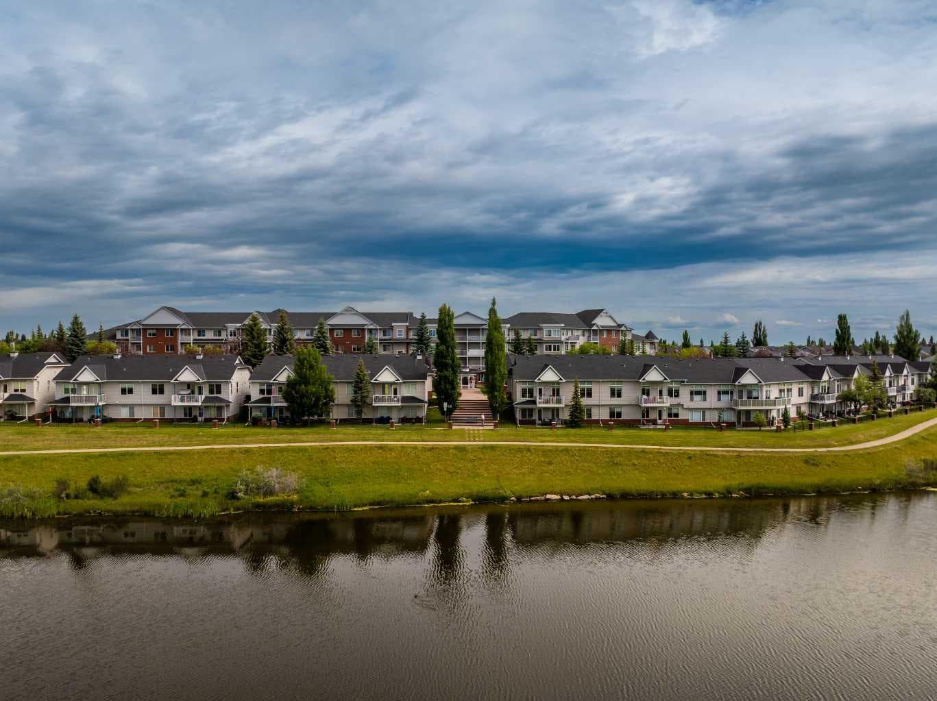 220, 8 Prestwick Pond Terrace SE