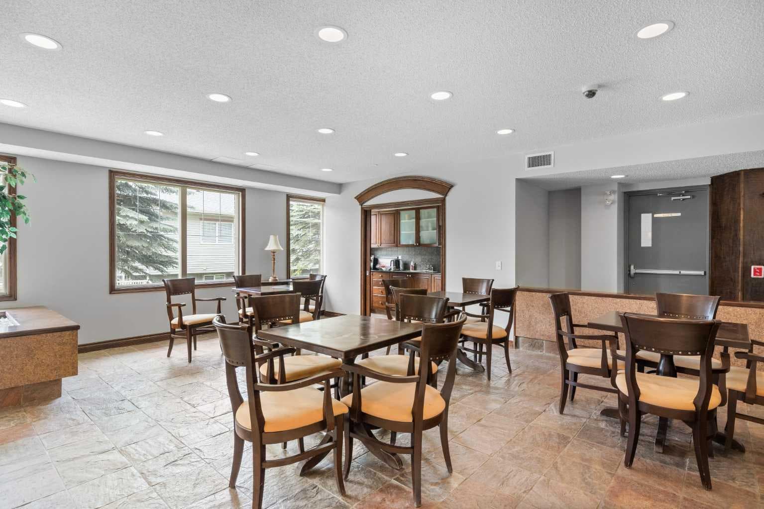 220, 8 Prestwick Pond Terrace SE