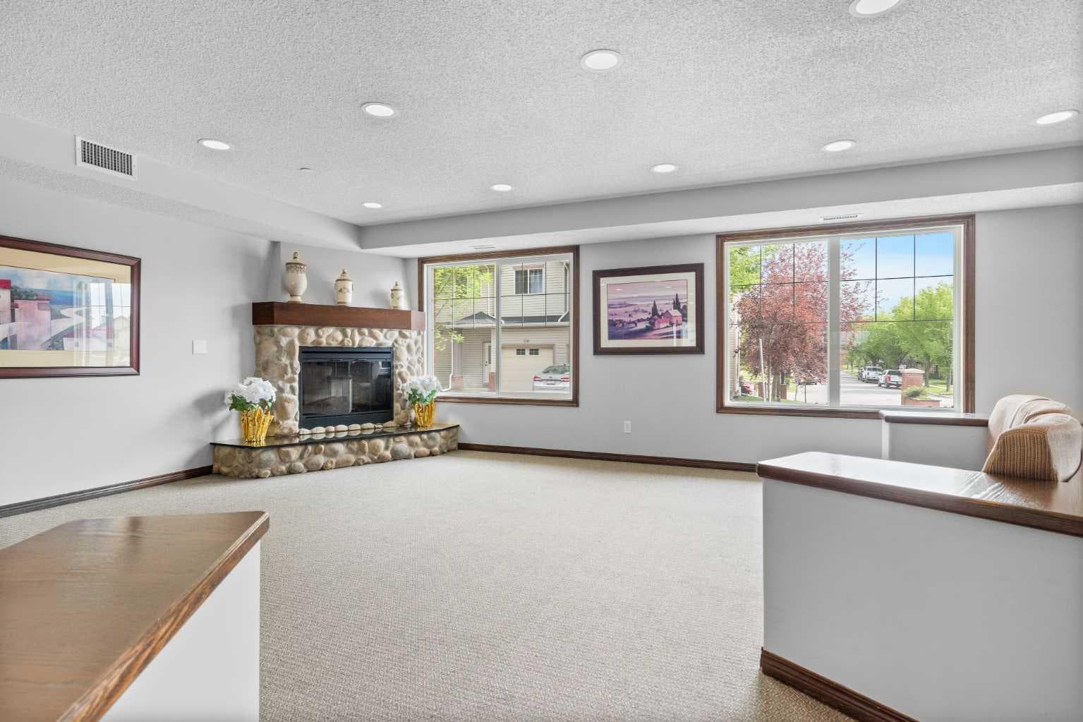 220, 8 Prestwick Pond Terrace SE