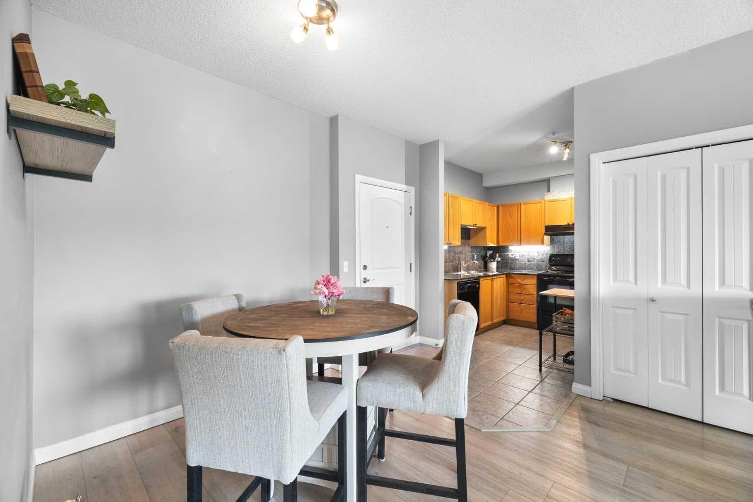 220, 8 Prestwick Pond Terrace SE