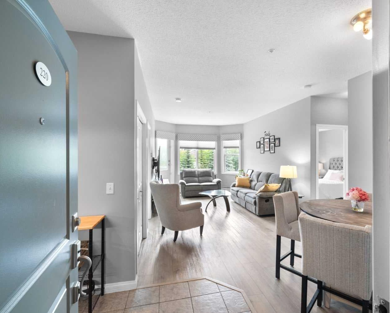 220, 8 Prestwick Pond Terrace SE