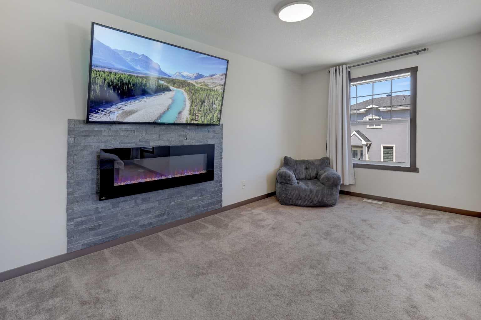 5 Covecreek Mews NE