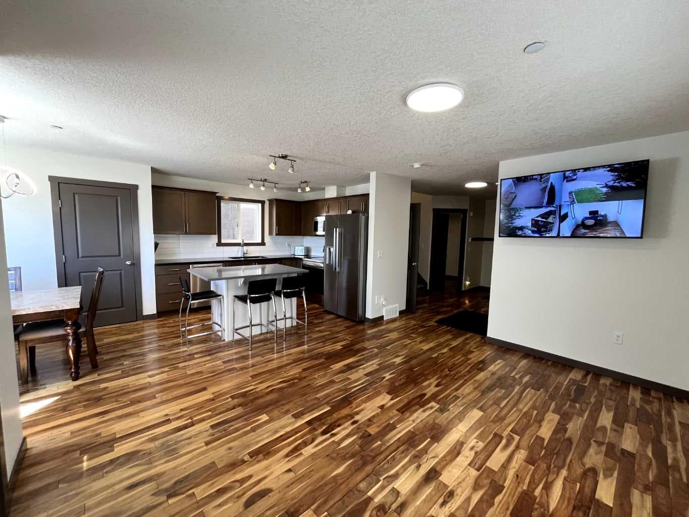 5 Covecreek Mews NE
