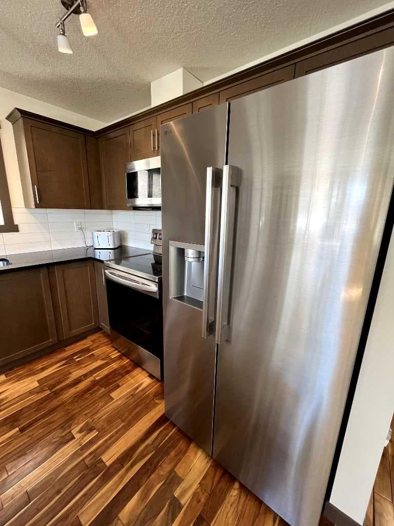 5 Covecreek Mews NE