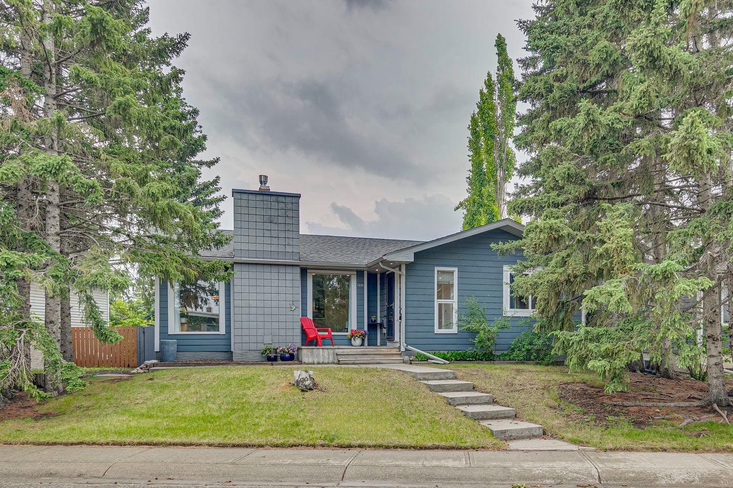 5689 Brenner Crescent NW