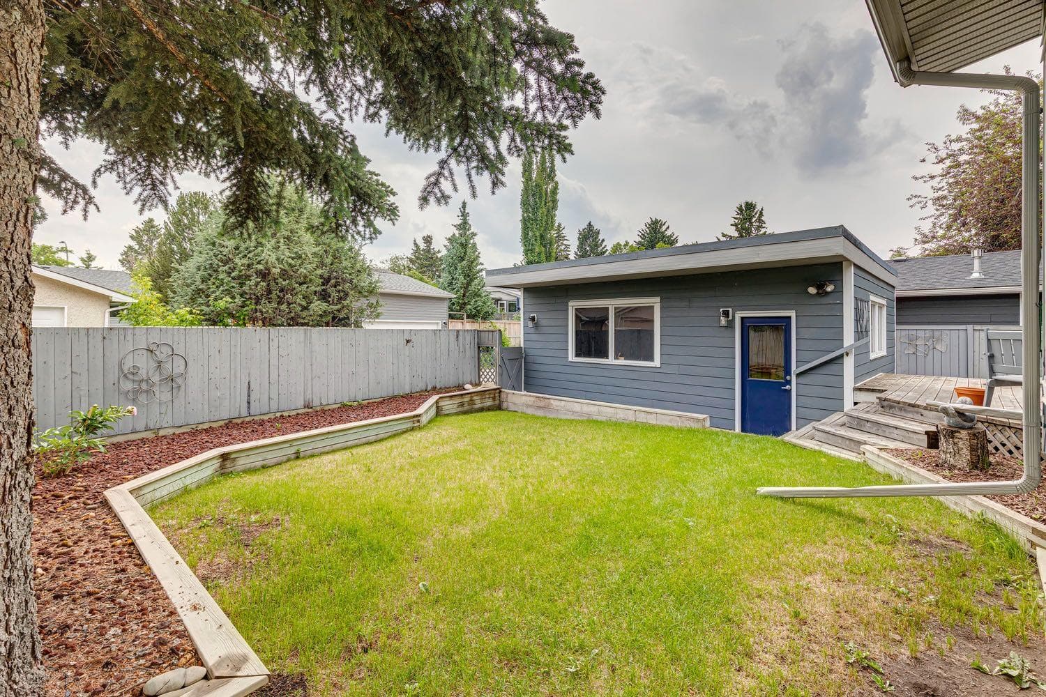 5689 Brenner Crescent NW