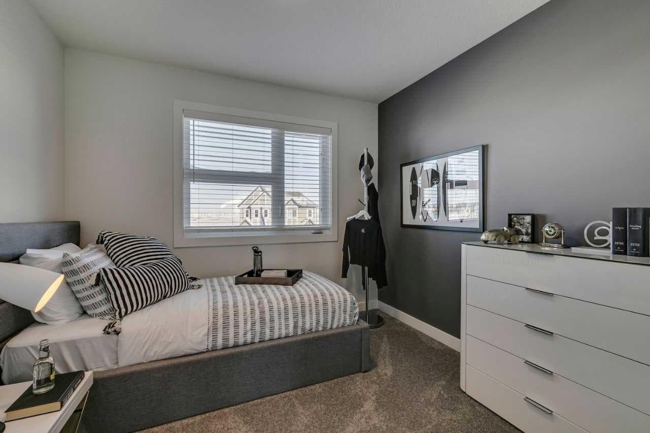 148 Snowberry Common SE
