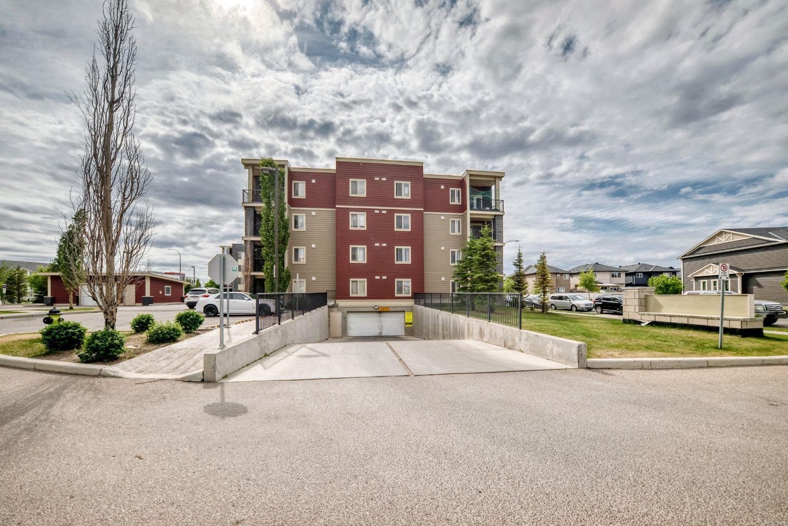 106, 5 Saddlestone Way NE