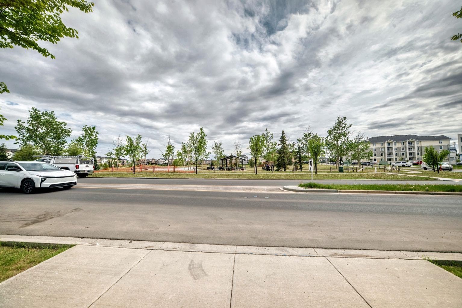 106, 5 Saddlestone Way NE
