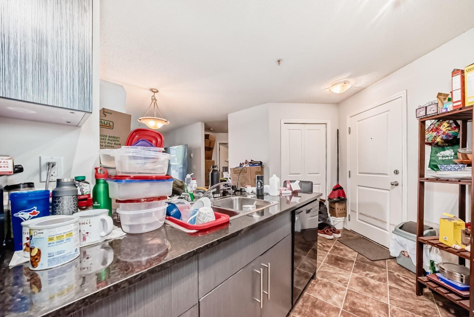 106, 5 Saddlestone Way NE