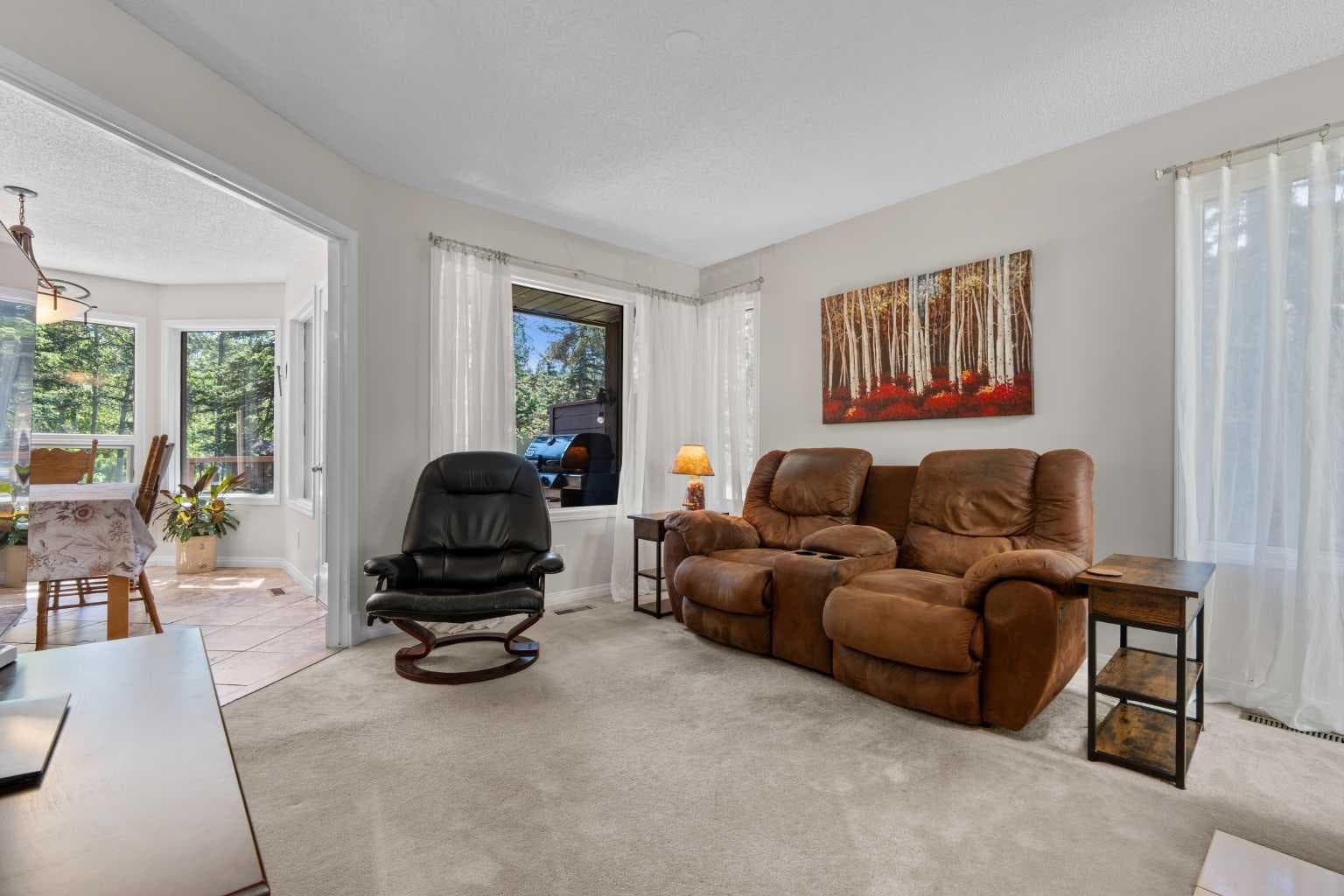 87 Manyhorses Drive  