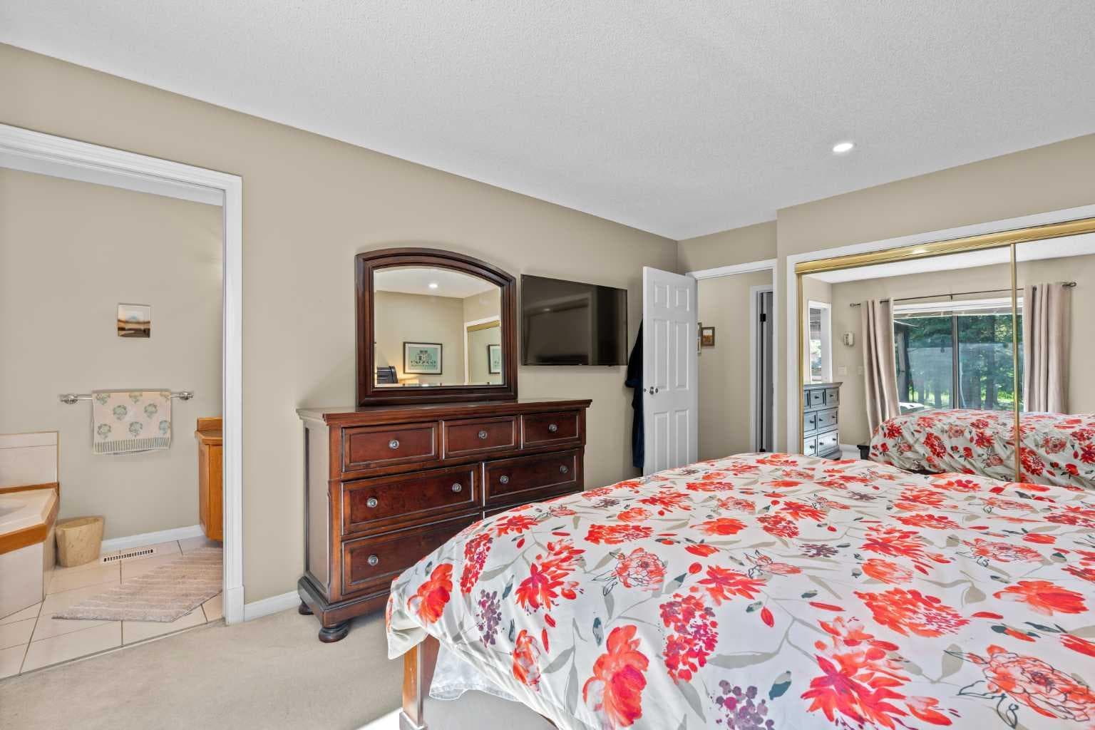87 Manyhorses Drive  