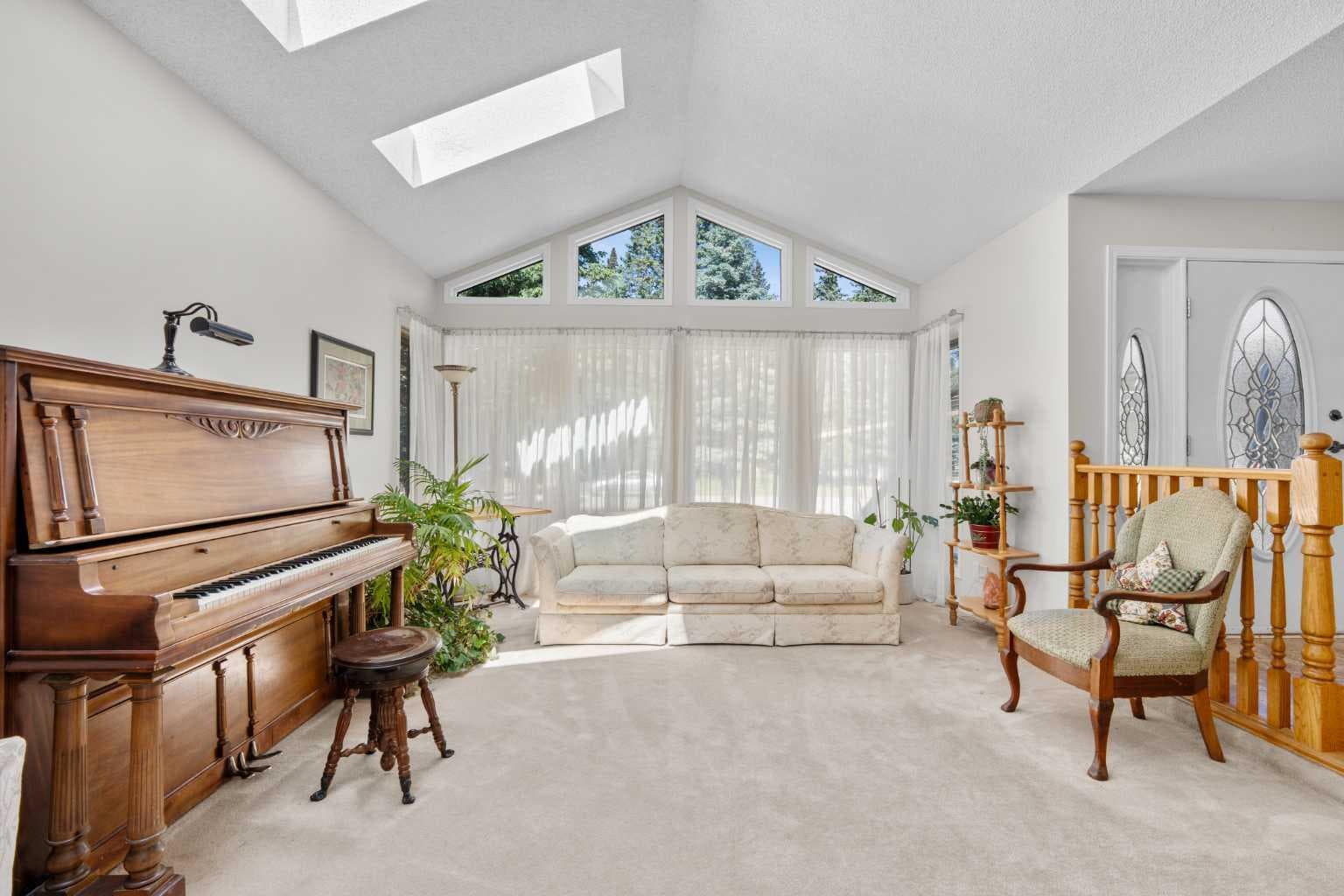 87 Manyhorses Drive  
