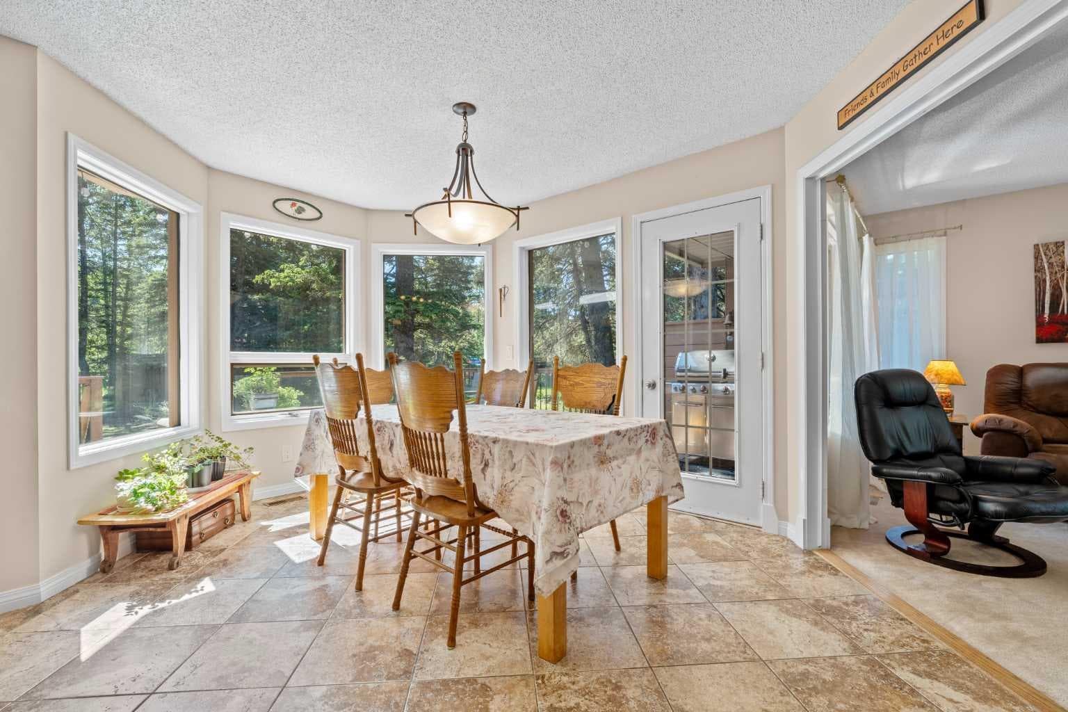87 Manyhorses Drive  