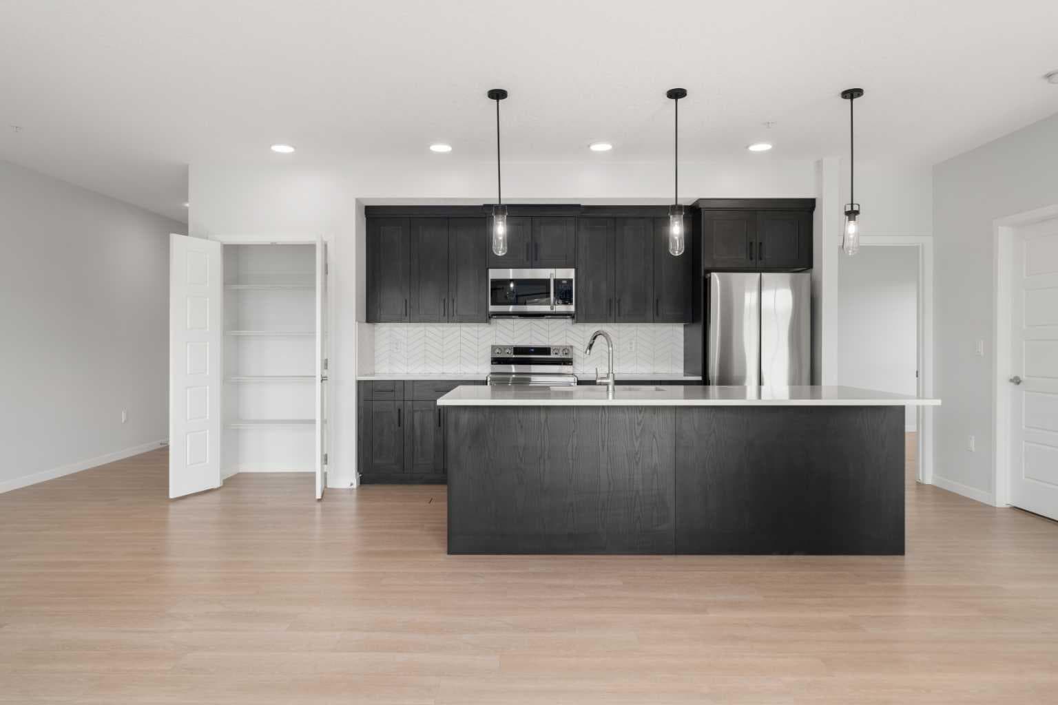 2310, 42 Cranbrook Gardens SE