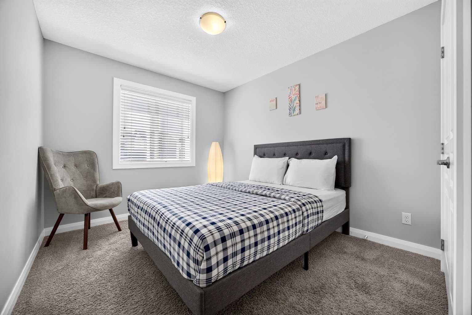 30 Evanscrest Rise NW