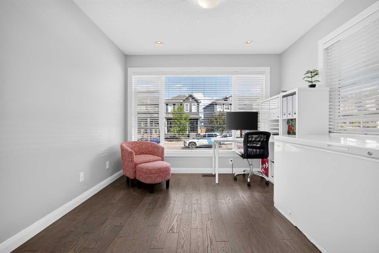 30 Evanscrest Rise NW